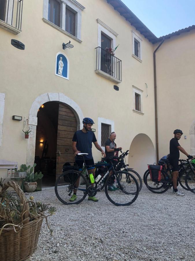 Dimora Dell'Arte Hotel Navelli Kültér fotó