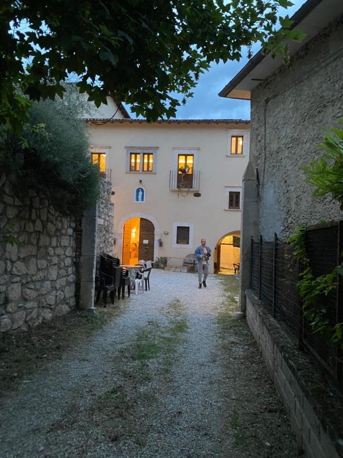 Dimora Dell'Arte Hotel Navelli Kültér fotó