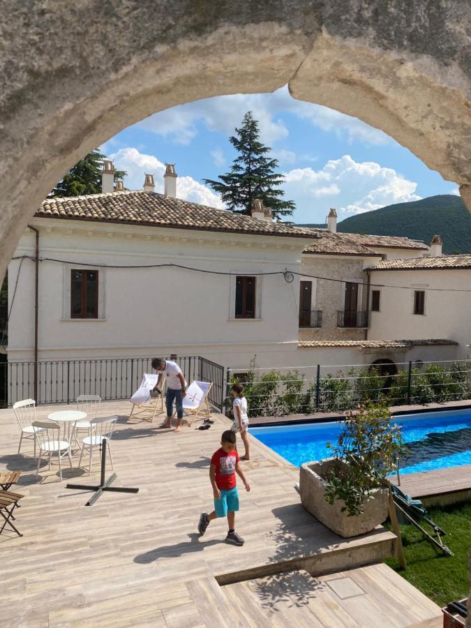 Dimora Dell'Arte Hotel Navelli Kültér fotó